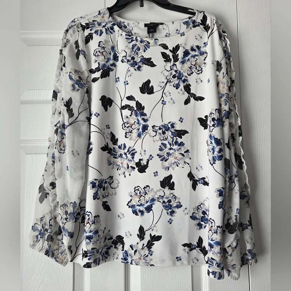 Ann Taylor Factory White Blouse with Blue Floral Print Size L - Picture 2 of 13